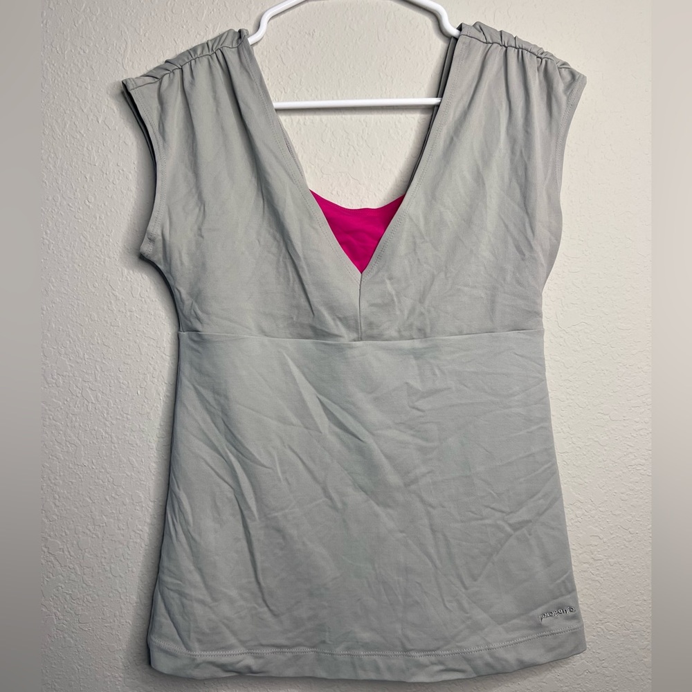 Medium Patagonia work out shirt